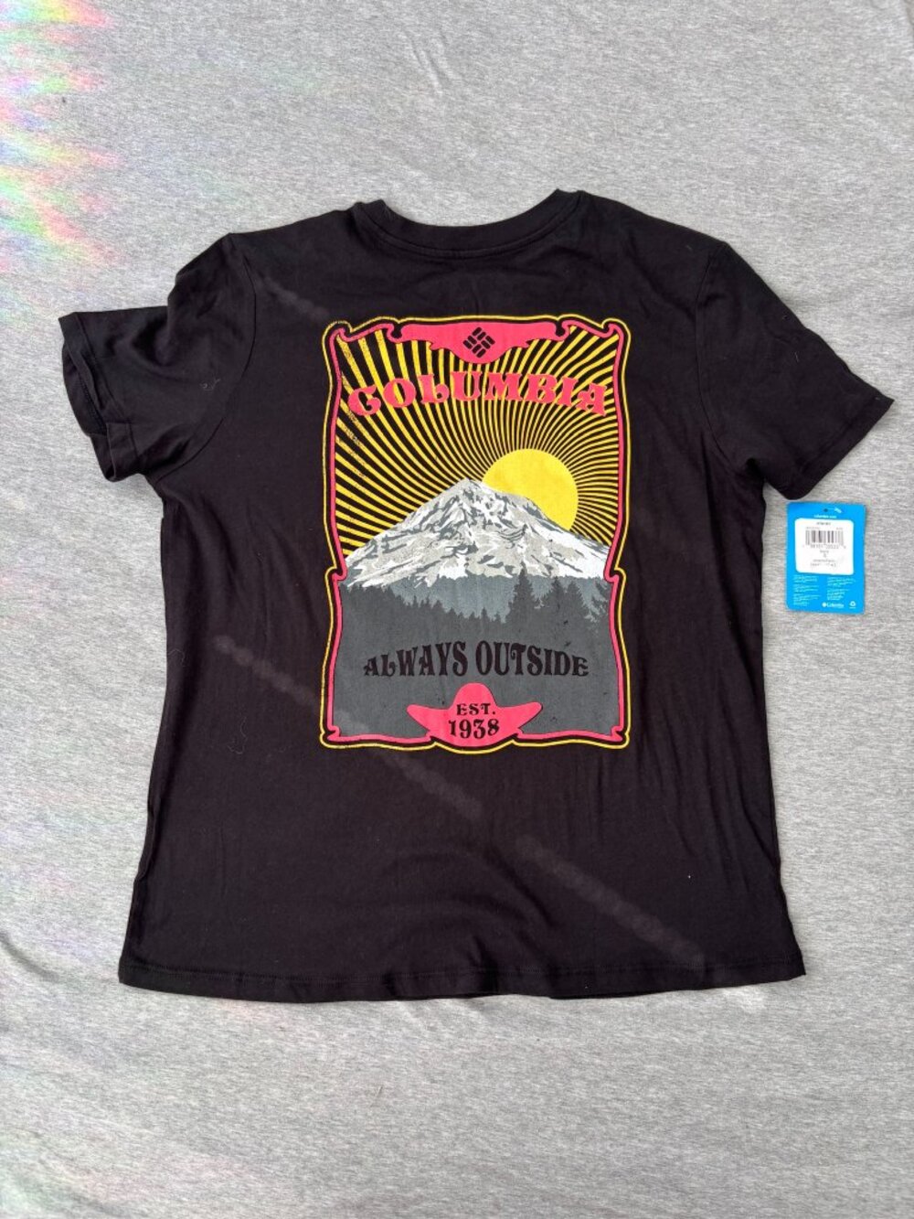 Columbia TShirt Always Outside Graphic Womens Size S New NWT Black Mountain Tee